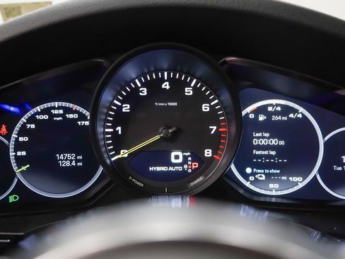 Certified 2023 Porsche Cayenne image 26