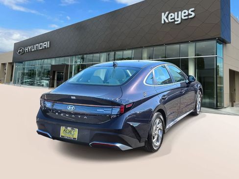 Certified 2025 Hyundai Sonata SE image 4