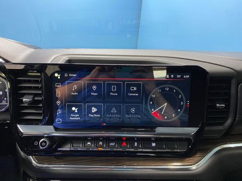 Used 2024 GMC Sierra 1500 Elevation image 30