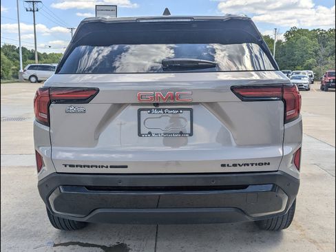 Used 2026 GMC Terrain Elevation w/ Black Edition AWD/4WD image 10