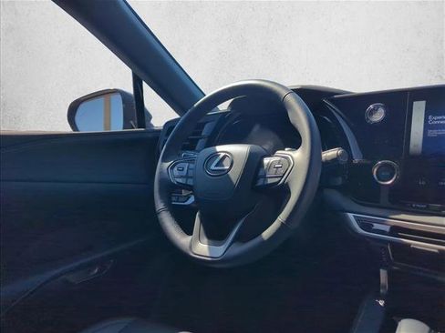 Used 2024 Lexus RX 350 FWD w/ Technology Package image 27