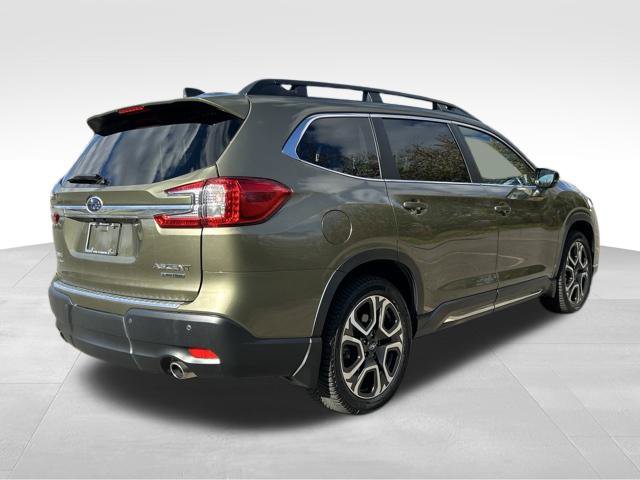 Used 2025 Subaru Ascent Limited AWD/4WD image 7