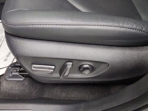 Used 2024 Toyota Grand Highlander AWD Hybrid image 12