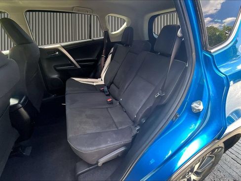 Used 2018 Toyota RAV4 XLE FWD image 27