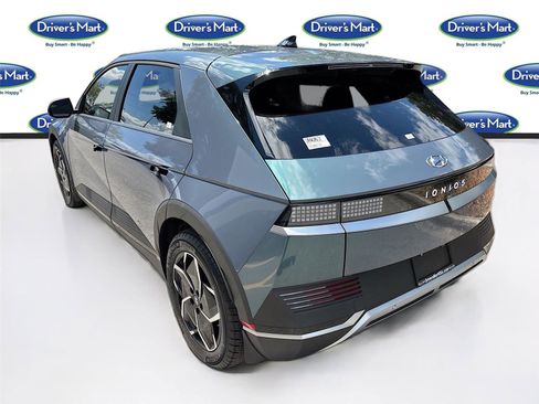 Used 2024 Hyundai Ioniq 5 SEL RWD image 5