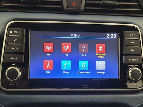Used 2025 Nissan Versa SV FWD image 25