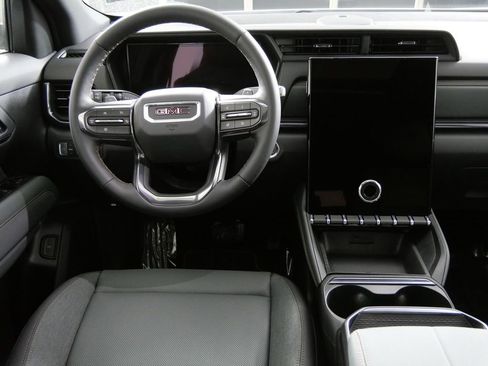 New 2026 GMC Terrain AT4 w/ Convenience Package III image 18