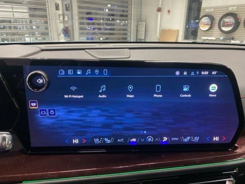 New 2026 Chevrolet Traverse RS image 23