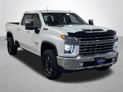 Used 2020 Chevrolet Silverado 2500 LTZ AWD/4WD image 8