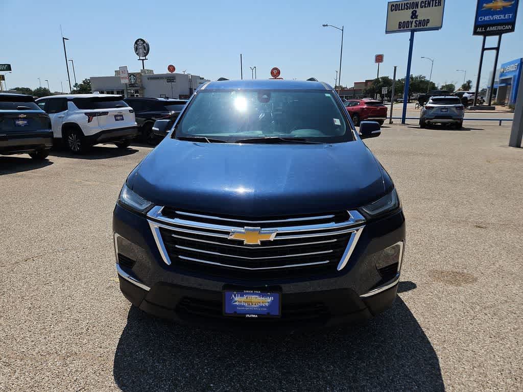 Used 2023 Chevrolet Traverse LT FWD image 3