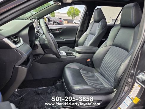 Used 2019 Toyota RAV4 XSE AWD/4WD image 8