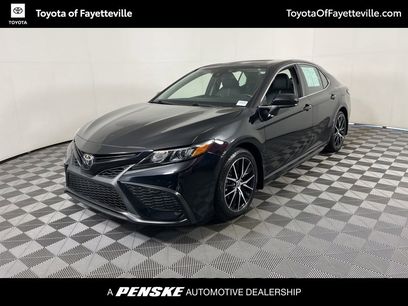 Used 2021 Toyota Camry SE w/ Carpet Mat Package (TMS)