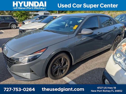 Certified 2023 Hyundai Elantra SEL FWD image 1