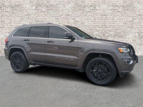 Used 2020 Jeep Grand Cherokee Overland AWD/4WD image 1