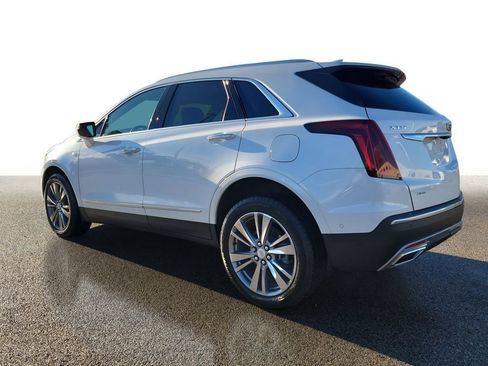 Certified 2024 Cadillac XT5 Premium Luxury w/ Technology Package image 3