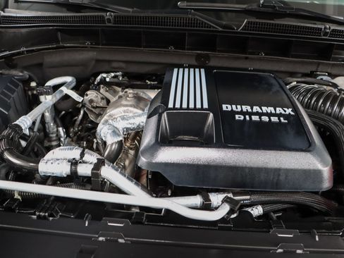 Used 2023 GMC Yukon SLT w/ SLT Luxury Package image 36