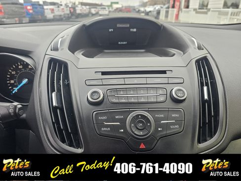 Used 2017 Ford Escape SE image 26