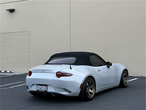 Used 2016 MAZDA MX-5 Miata Sport image 7