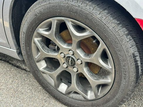 Used 2016 Chrysler 300 S image 9