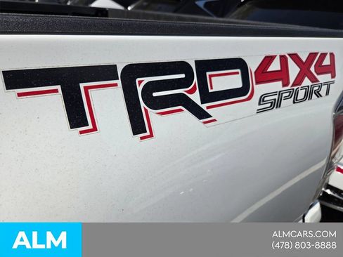 Used 2021 Toyota Tacoma TRD Sport w/ TRD Premium Sport Package AWD/4WD image 6