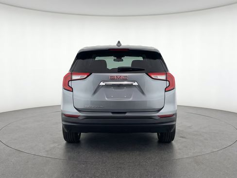Used 2024 GMC Terrain SLE FWD image 7