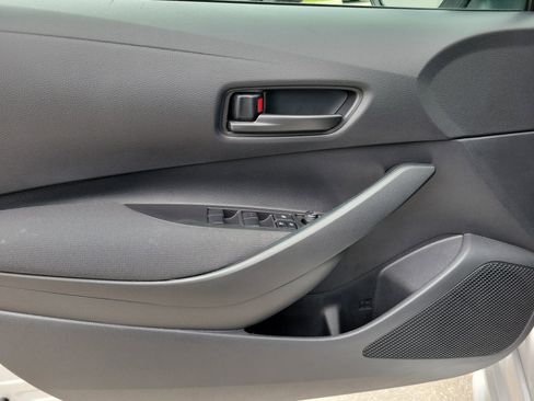 Used 2025 Toyota Corolla LE FWD image 23