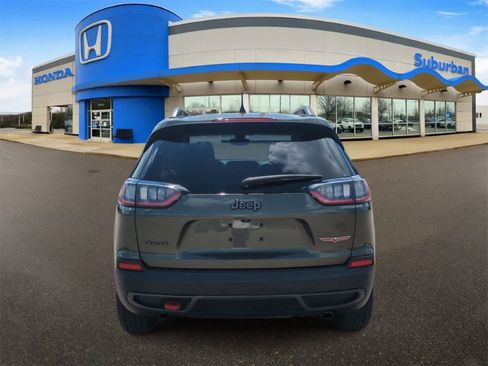 Used 2019 Jeep Cherokee Trailhawk w/ Cold Weather Group image 7