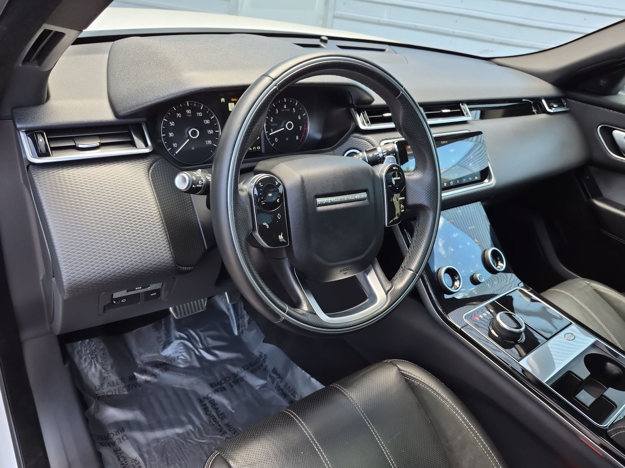 Used 2020 Land Rover Range Rover Velar R-Dynamic S AWD/4WD image 16