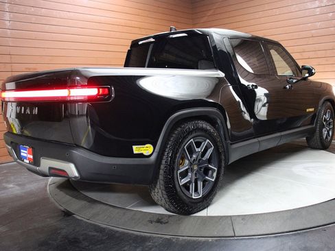 Used 2023 Rivian R1T Adventure image 4