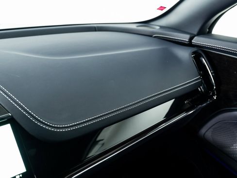 Used 2025 Aston Martin DBX 707 image 38