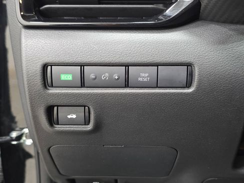 Used 2024 Nissan Sentra SV image 26