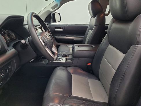 Used 2015 Toyota Tundra SR5 w/ SR5 Upgrade Package image 17