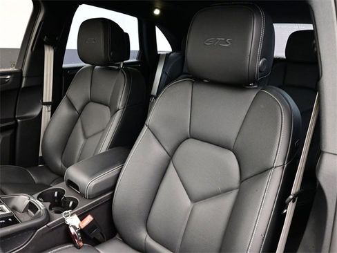 Used 2024 Porsche Macan GTS image 5