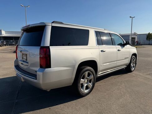Used 2018 Chevrolet Suburban Premier image 5