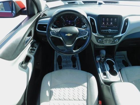 Used 2022 Chevrolet Equinox LT image 18