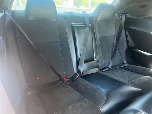 Used 2016 Dodge Challenger R/T Scat Pack w/ Leather Interior Group RWD image 14