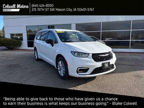 New 2026 Chrysler Pacifica Select image 1