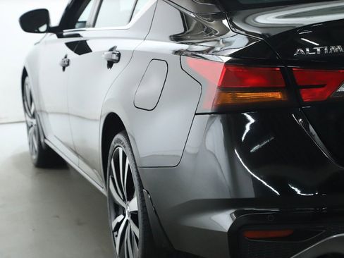 Used 2021 Nissan Altima 2.5 SR image 41