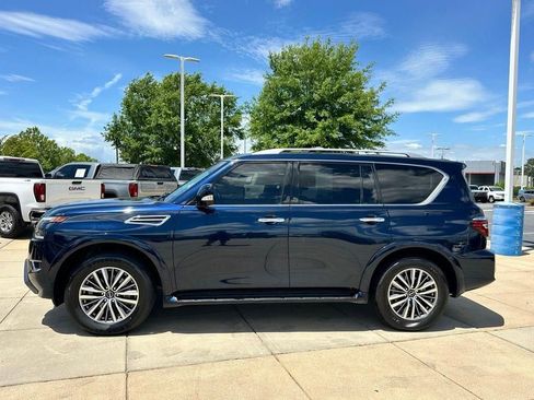 Used 2024 Nissan Armada SL w/ Captain's Chairs Package RWD image 29
