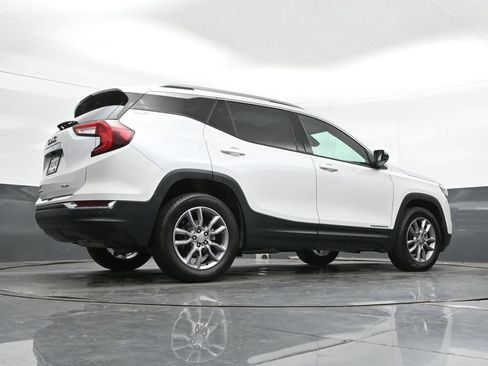 Used 2024 GMC Terrain SLT w/ Infotainment Package II AWD/4WD image 40