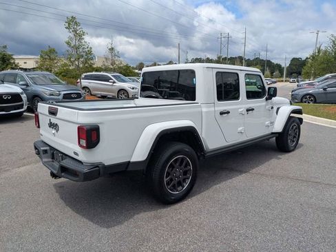 Used 2023 Jeep Gladiator Overland w/ Popular Equipment Package AWD/4WD image 3