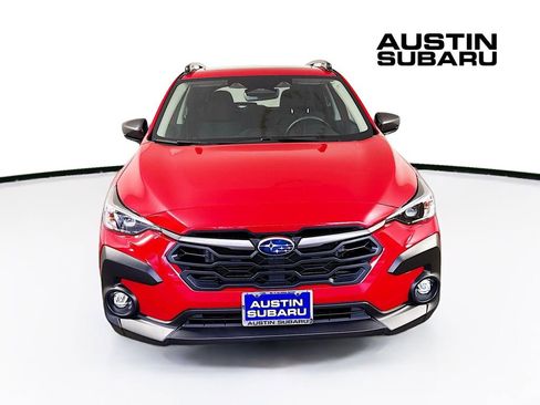 Used 2025 Subaru Crosstrek 2.0i Premium image 3
