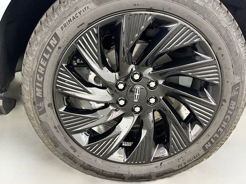 New 2025 Lincoln Navigator Reserve w/ Jet Appearance Package AWD/4WD image 34