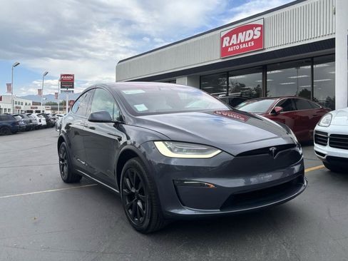 Used 2022 Tesla Model X AWD/4WD image 2