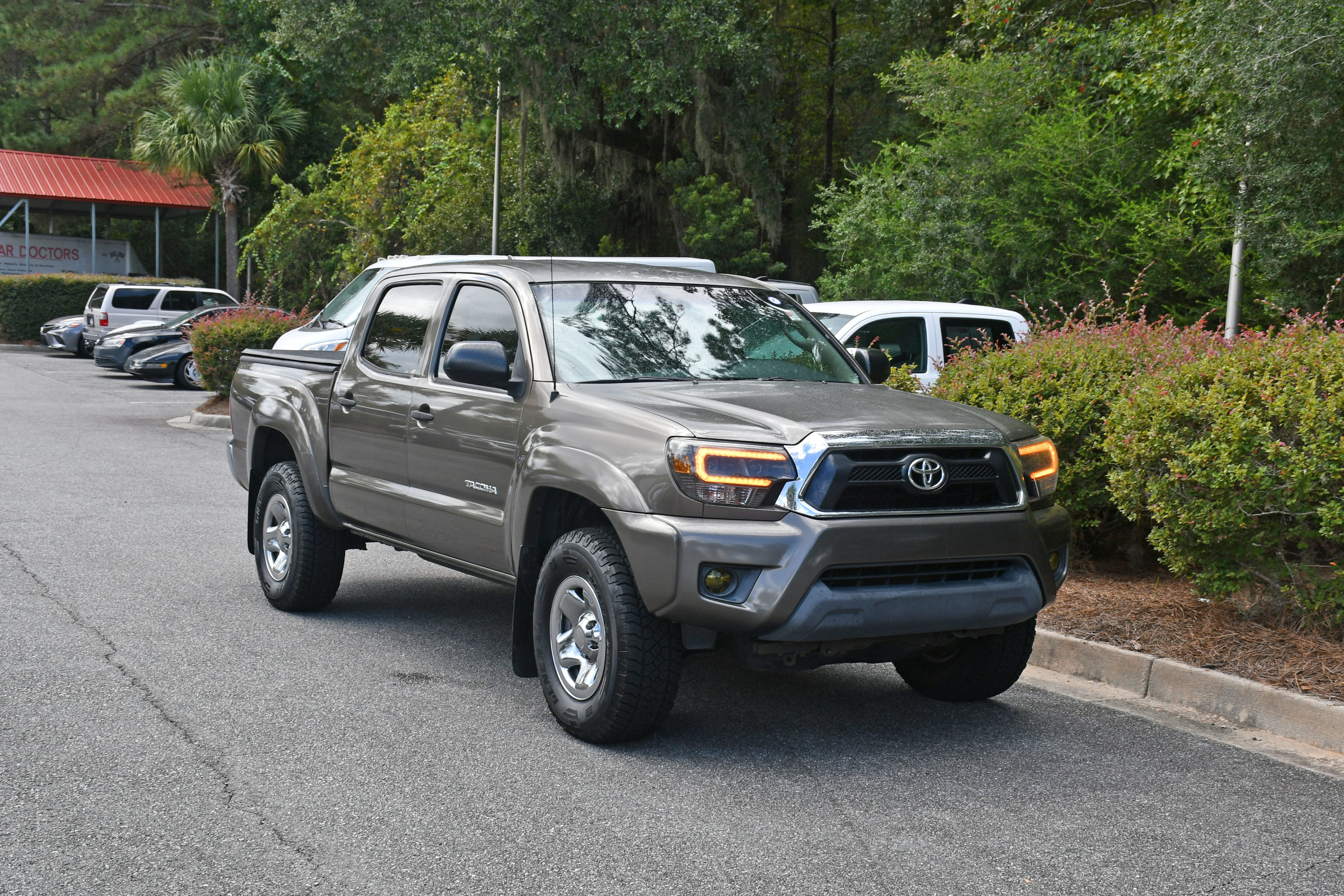 Used 2014 Toyota Tacoma PreRunner w/ SR5 Package RWD image 6