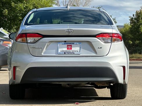 Used 2024 Toyota Corolla LE FWD image 5