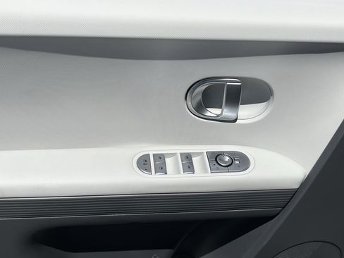 Certified 2024 Hyundai Ioniq 5 SEL RWD image 16