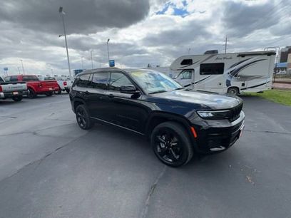 Used 2023 Jeep Grand Cherokee L Laredo