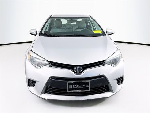 Used 2015 Toyota Corolla LE image 2