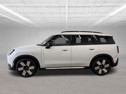 Certified 2025 MINI Cooper Countryman S image 2